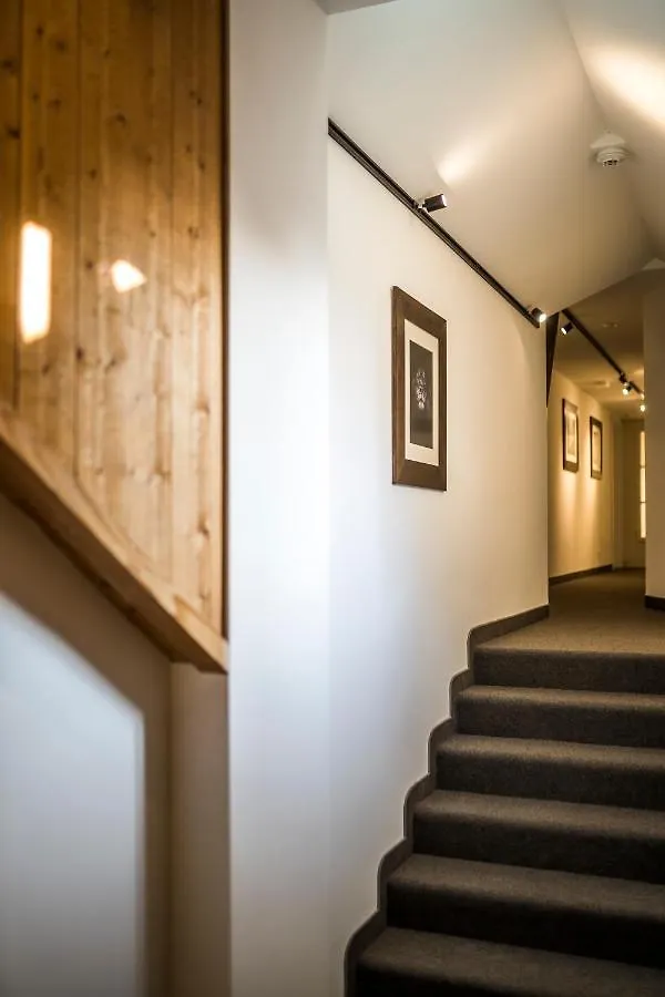 Koncept Hotel Loeie Münsingen سويسرا